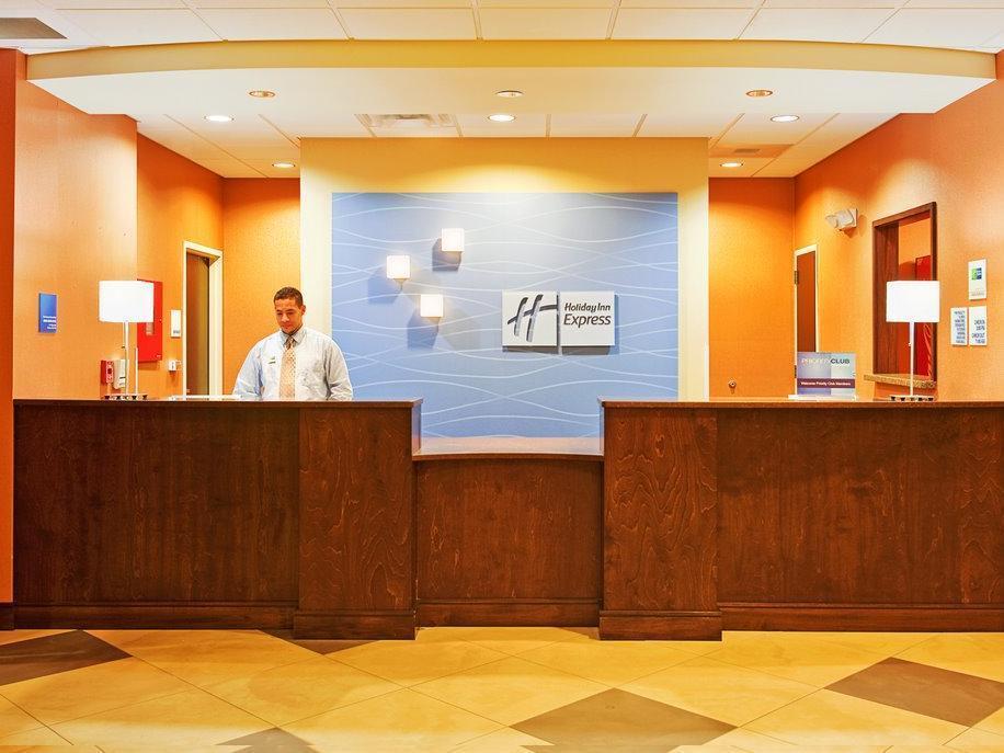 Holiday Inn Express Hotel & Suites Huntsville West - Research Park By Ihg Exterior photo